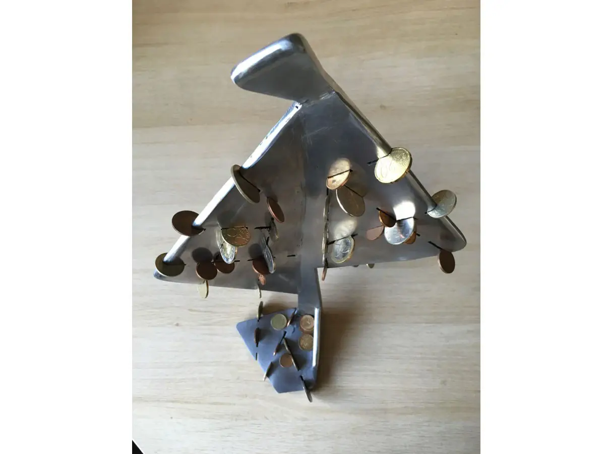 "Scrape penny" sculpture of Metal - 2
