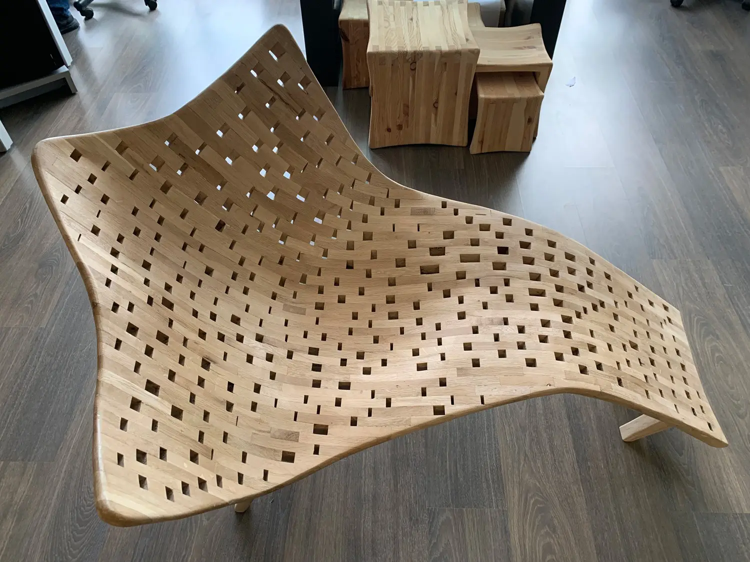 лежанка авторски проект на архитект Цветан Симеонов от поредицата MOOD WOOD design - 1