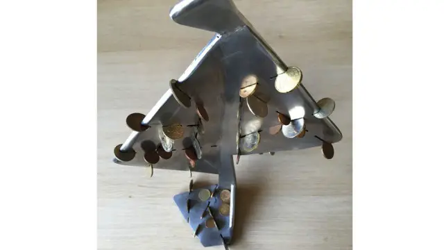 "Scrape penny" sculpture of Metal (2)