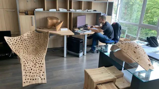лежанка авторски проект на архитект Цветан Симеонов от поредицата MOOD WOOD design (2)